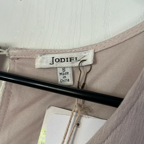 JODIFL Blush Sleeveless Lace Dress (SMALL) - Picture 4 of 5